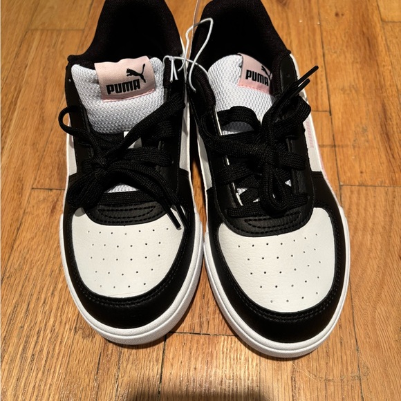 Puma Kids Black and White Sneakers - Picture 1 of 5